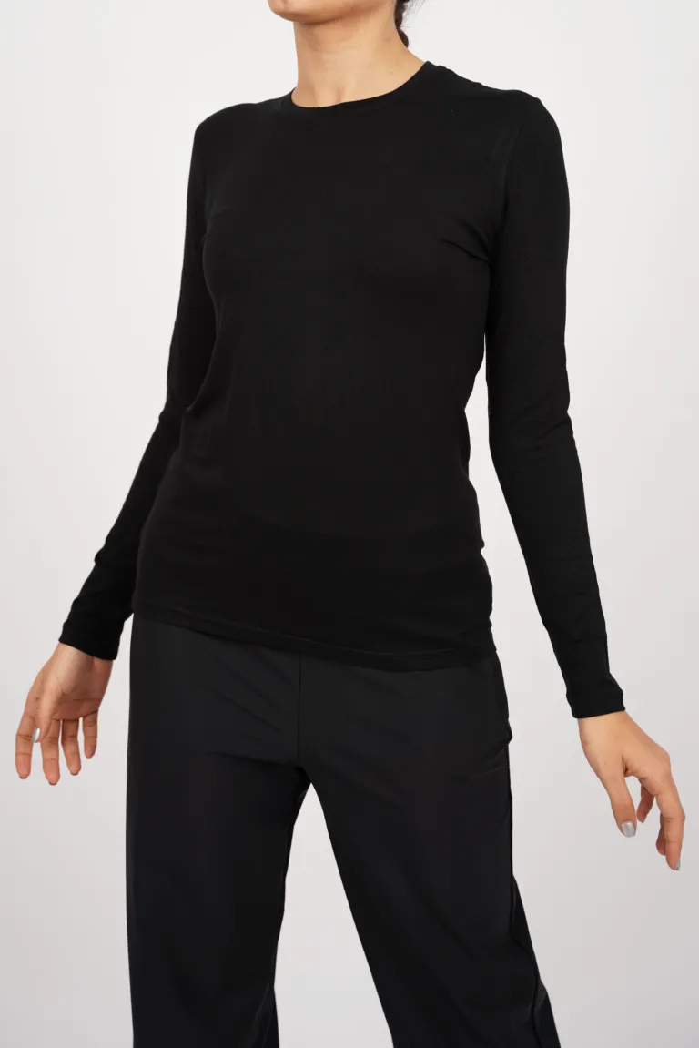 pull maches longues col rond noir - basique