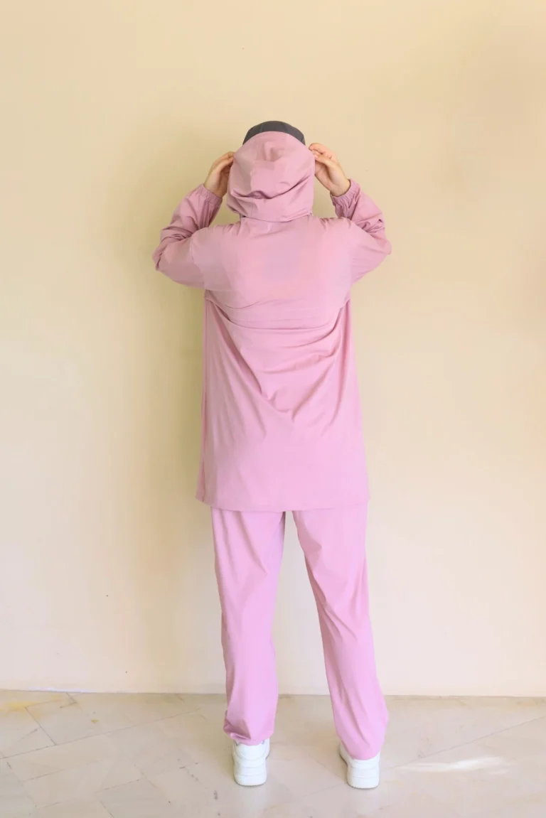 Survêtement Femme Voilée Rose Audacieuse dos