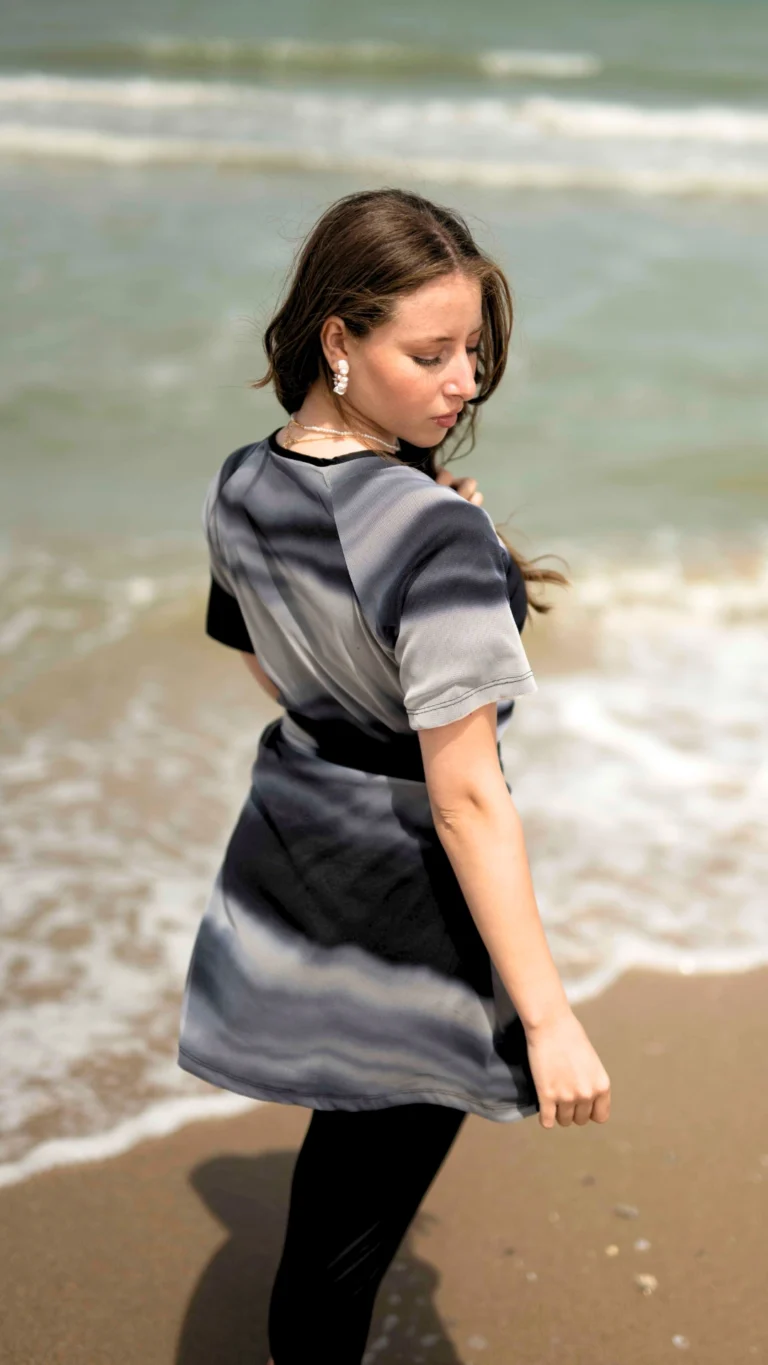 Burkini Manche Courte Noir et Blanc dos