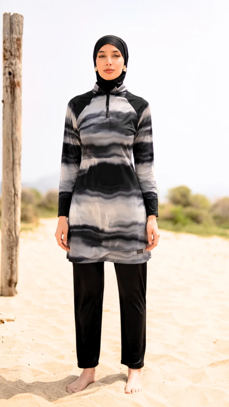 Burkini Noir et Blanc Effet Marbré Élégance Moderne