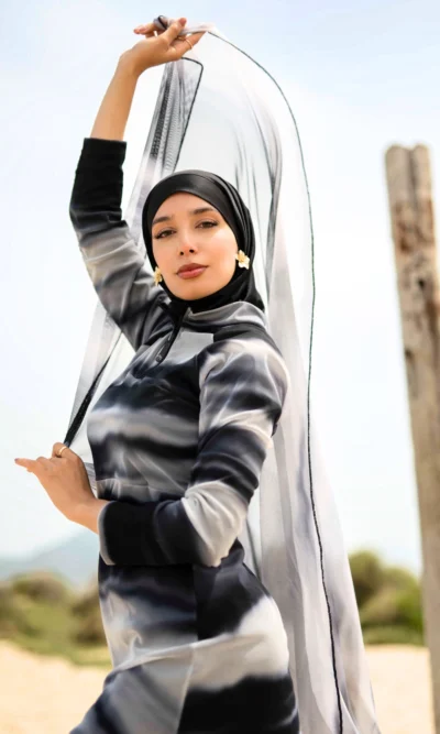 Burkini Noir et Blanc Effet Marbré Élégance Moderne Luna