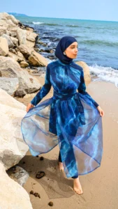 Burkini Moderne Aquarelle Bleu : Maillot de Bain 4 Pièces avec Tunique Légère