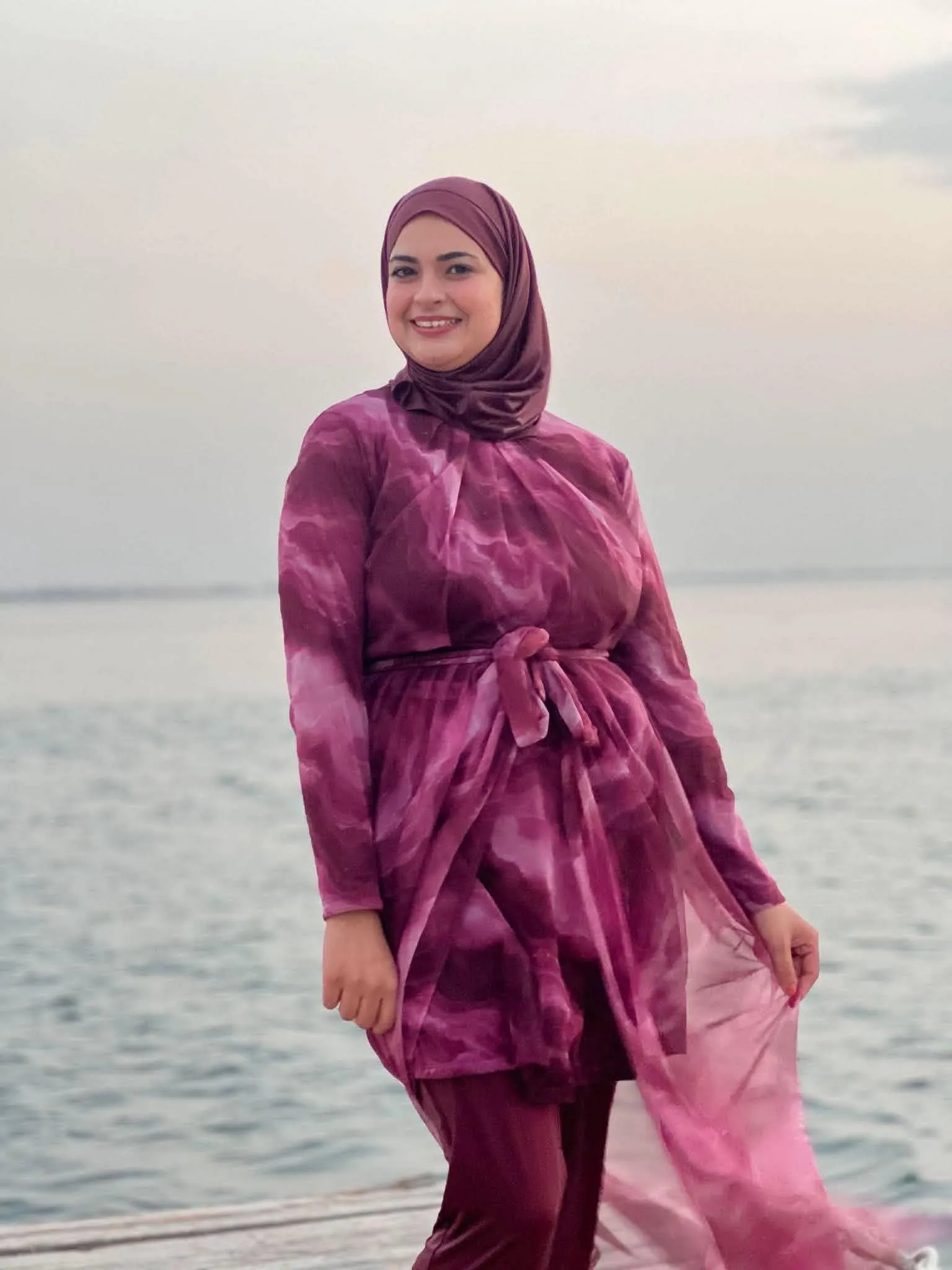 Click to view full screen Burkini Mastour Rose Aquarelle : Maillot de Bain 4 Pièces avec Tunique Fluide photo review