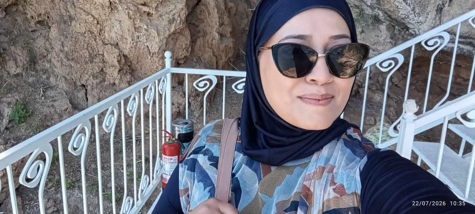 Click to view full screen Burkini Femme Bleu Marine Serena – Maillot de Bain Modeste Chic Long photo review