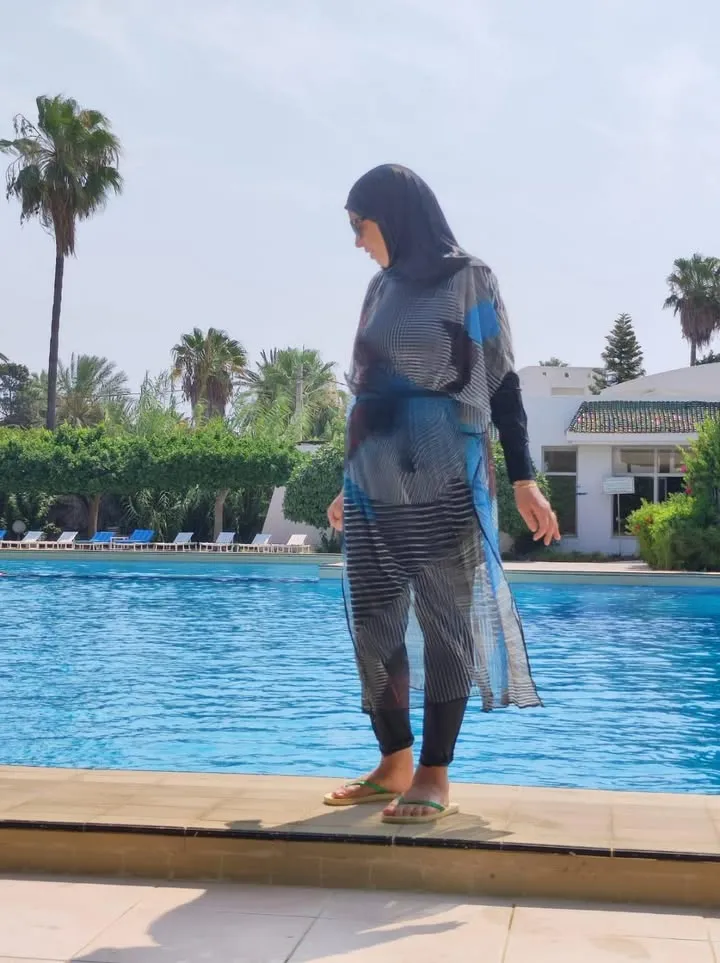 Click to view full screen Burkini Femme Voilée - Eden Noir photo review