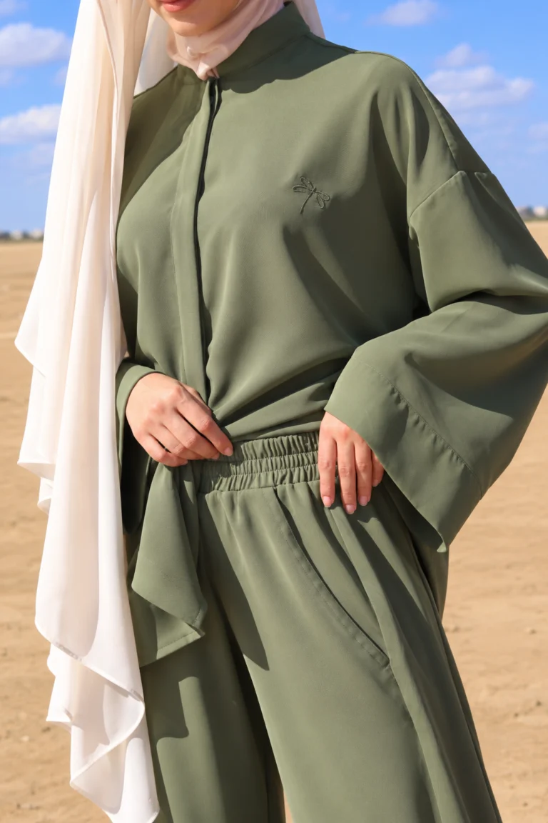 Ensemble Femme Vert Olive détails