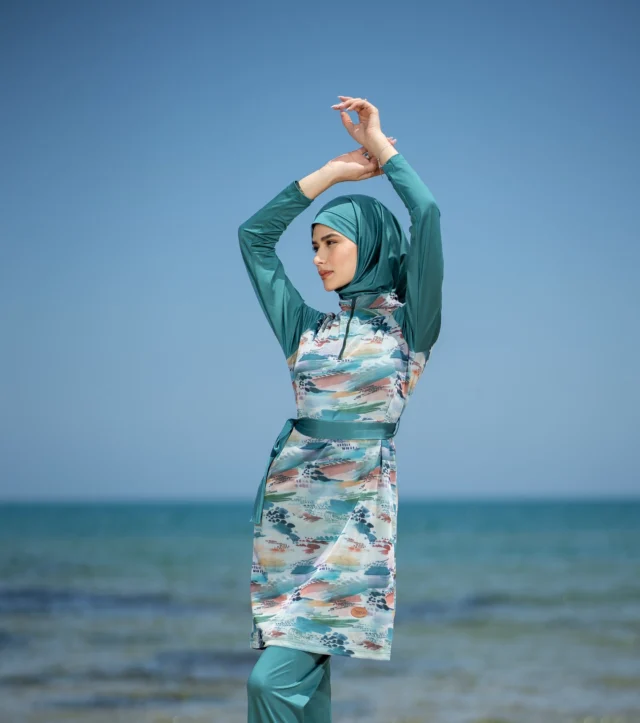 🌿 AURA – Elegance in motion
Made from soft, breathable fabrics, AURA offers freedom of movement, quick drying, and lasting comfort.
Because confidence begins with what you wear.
#MayaSquare #ModestSwimwear #AURA