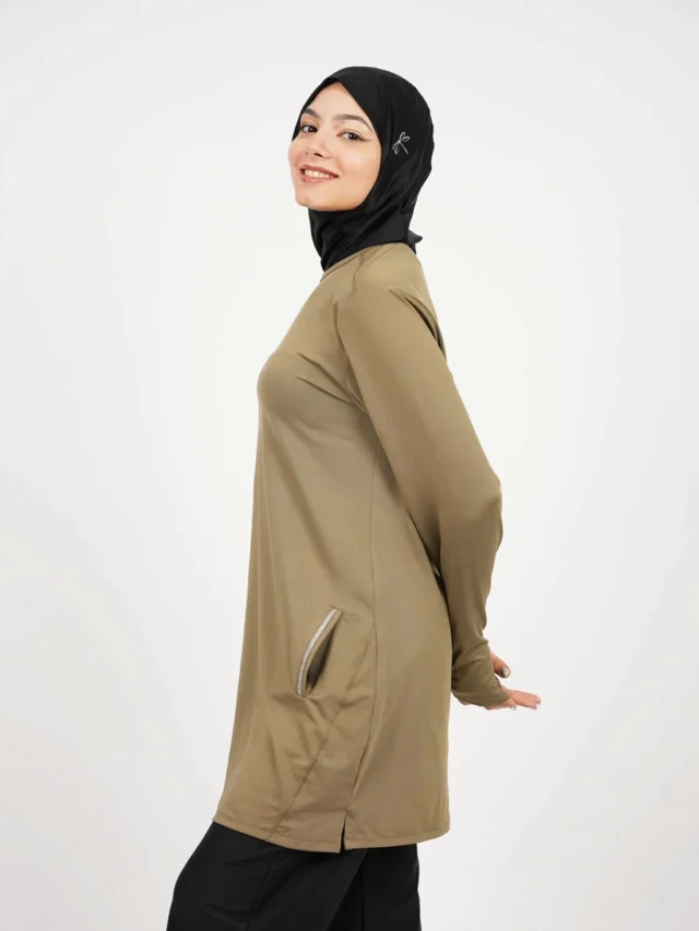✨ En Promo ✨
Pull de Sport Femme Dynamic – Gris & Vert Olive 🖤💚
Confortable, léger et stylé → idéal pour tes séances de sport ou tes looks casual du quotidien 💪
🔥 Profite de l’offre avant épuisement de stock !