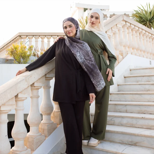 “Our trendy set combines minimalism and modesty. Very practical and comfortable, it’s so easy to wear every day.”
Pick your favorite colour 🥰