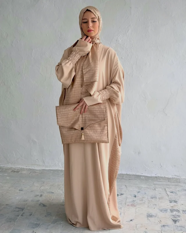 Quatre couleurs, Quatre énergies.
Une seule présence. 🌙