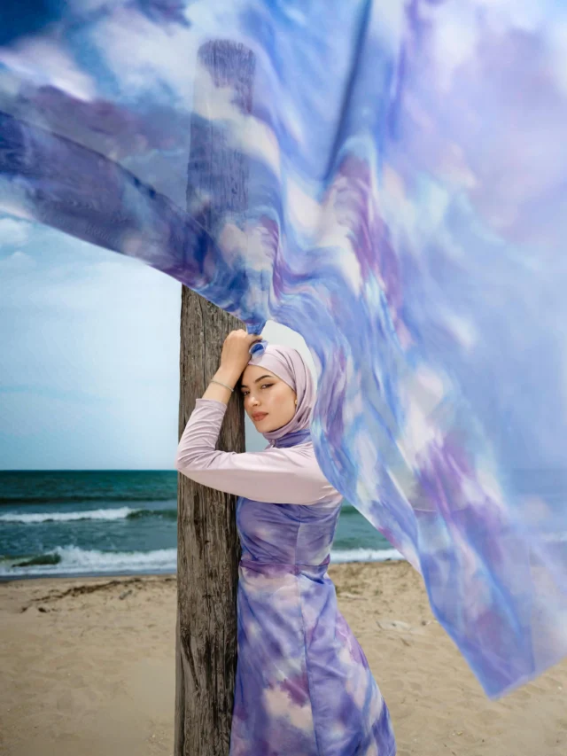 Lila, douceur et élégance.

Un burkini 4 pièces pensé pour allier 💜✨
confort, liberté de mouvement, silhouette fluide et couvrance élégante.
Une teinte apaisante, une élégance naturellement affirmée.

Disponible dès maintenant en ligne et en boutique. 🤍☀